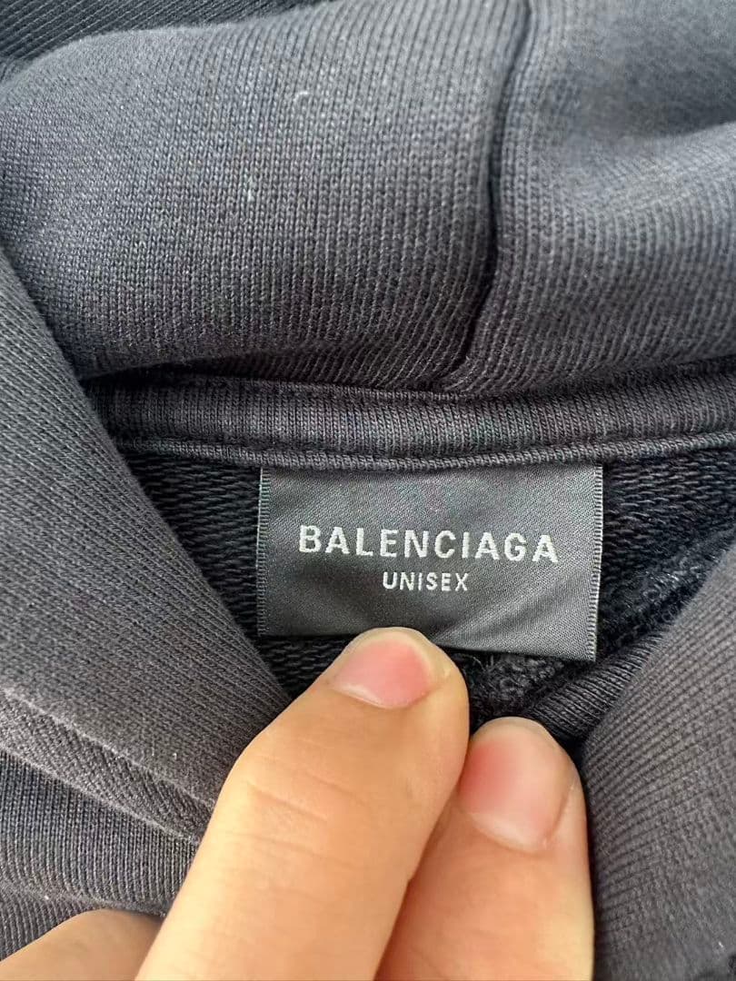 BALENCIAGA ブラック パーカー ユニセックス