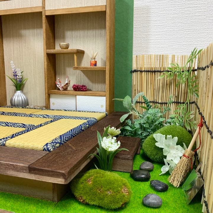 ドールハウス　庭園のある和室