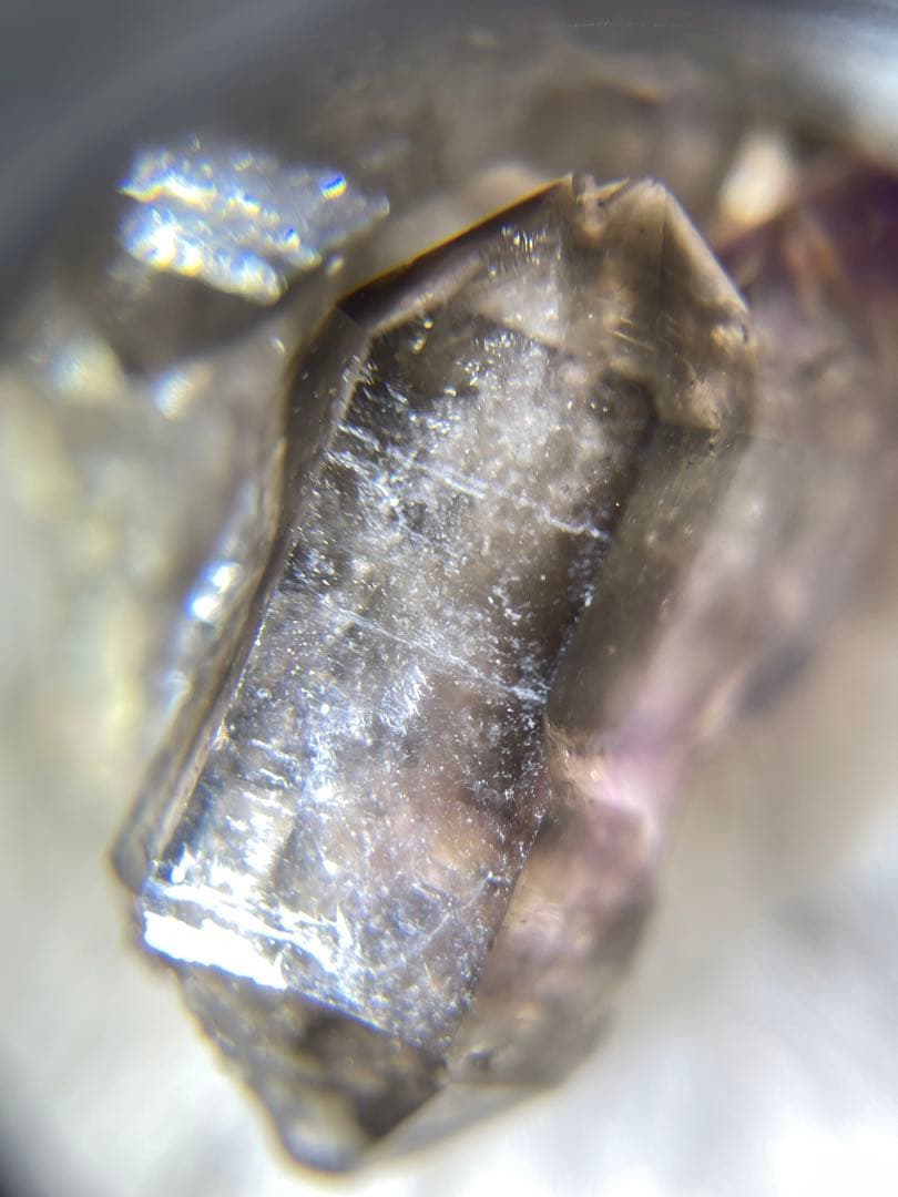 ナミビア産　キャッスルクォーツ　幻の紫