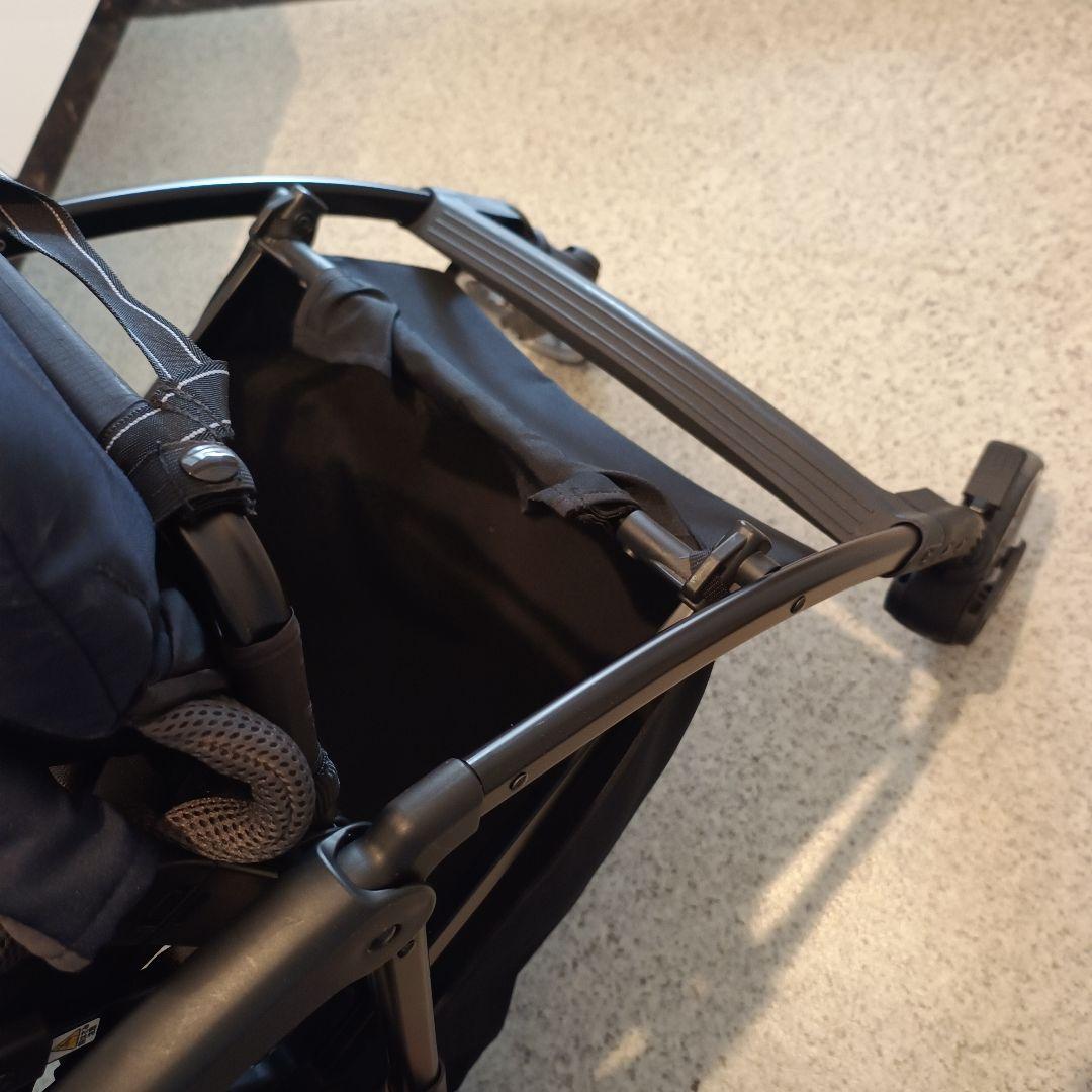 Combi ベビーカー　スゴカルMinimmo ネイビー　エッグショック