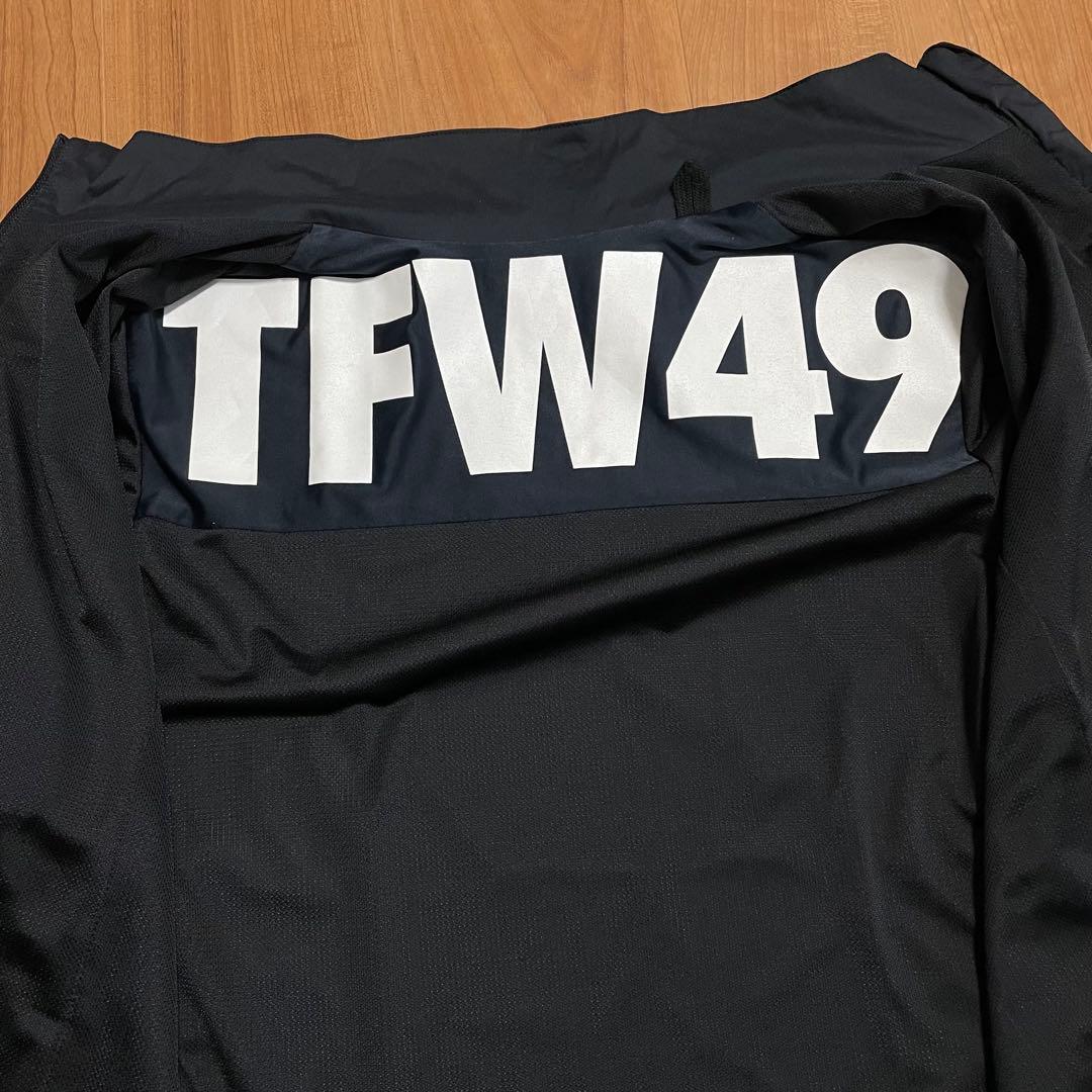 定価6.9万　TFW49 ナイロン　セットアップ　ブラック　4 ゴルフ