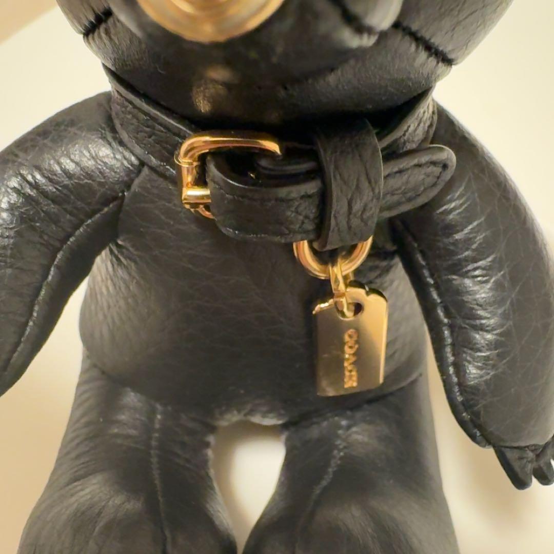 COACH　バックチャーム　くま