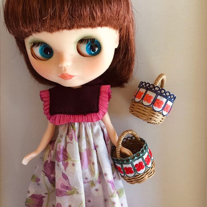 バラ売り可 レトロかごバック　リカちゃん　ブライス