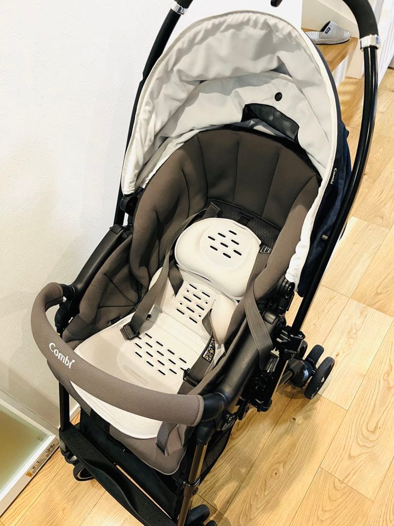 【超美品】Combiスゴカルα Light エッグショックAXフェザーネイビー