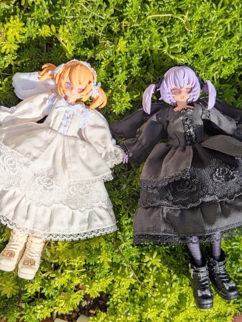 ロリータワンピセット　白黒　天使　2色セット　メガミデバイス　オマケ付き