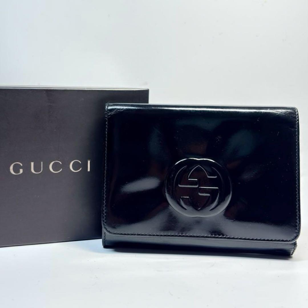 極美品　GUCCI グッチ　がま口エナメルパテントレザー三つ折り財布ブラック黒