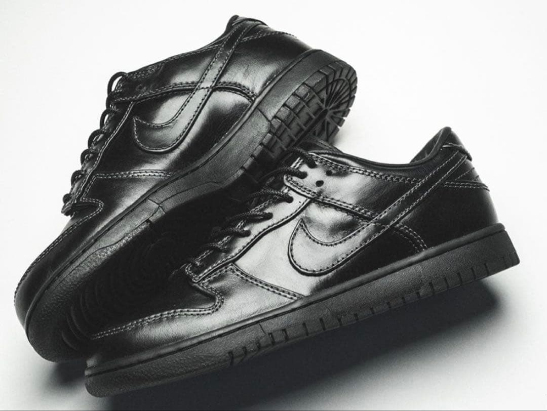 靴 Nike Dunk Low Aa7