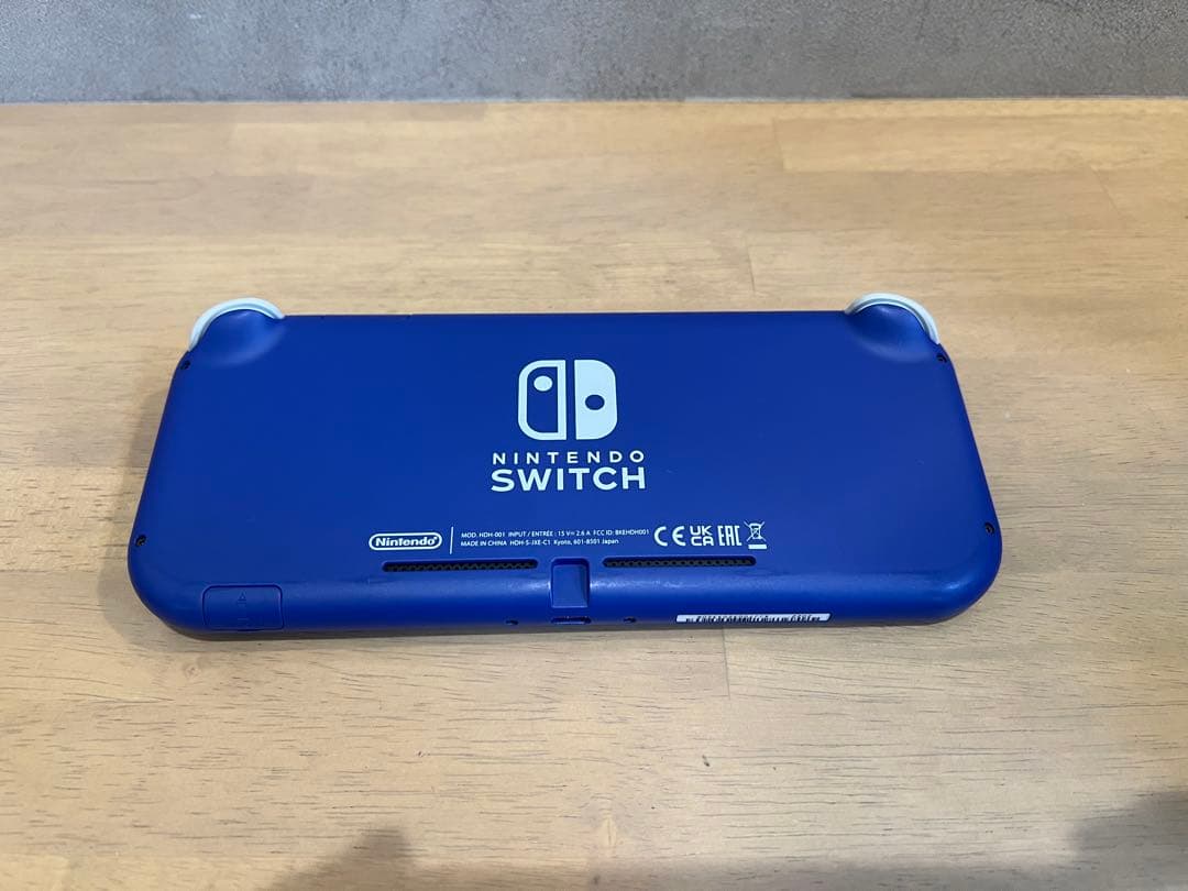 【switch Lite本体】Nintendo Switchライト本体 ブルー