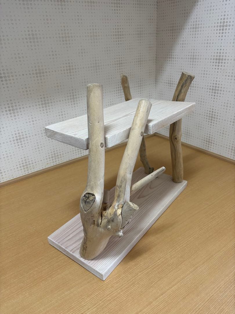 流木を使った木製二段棚