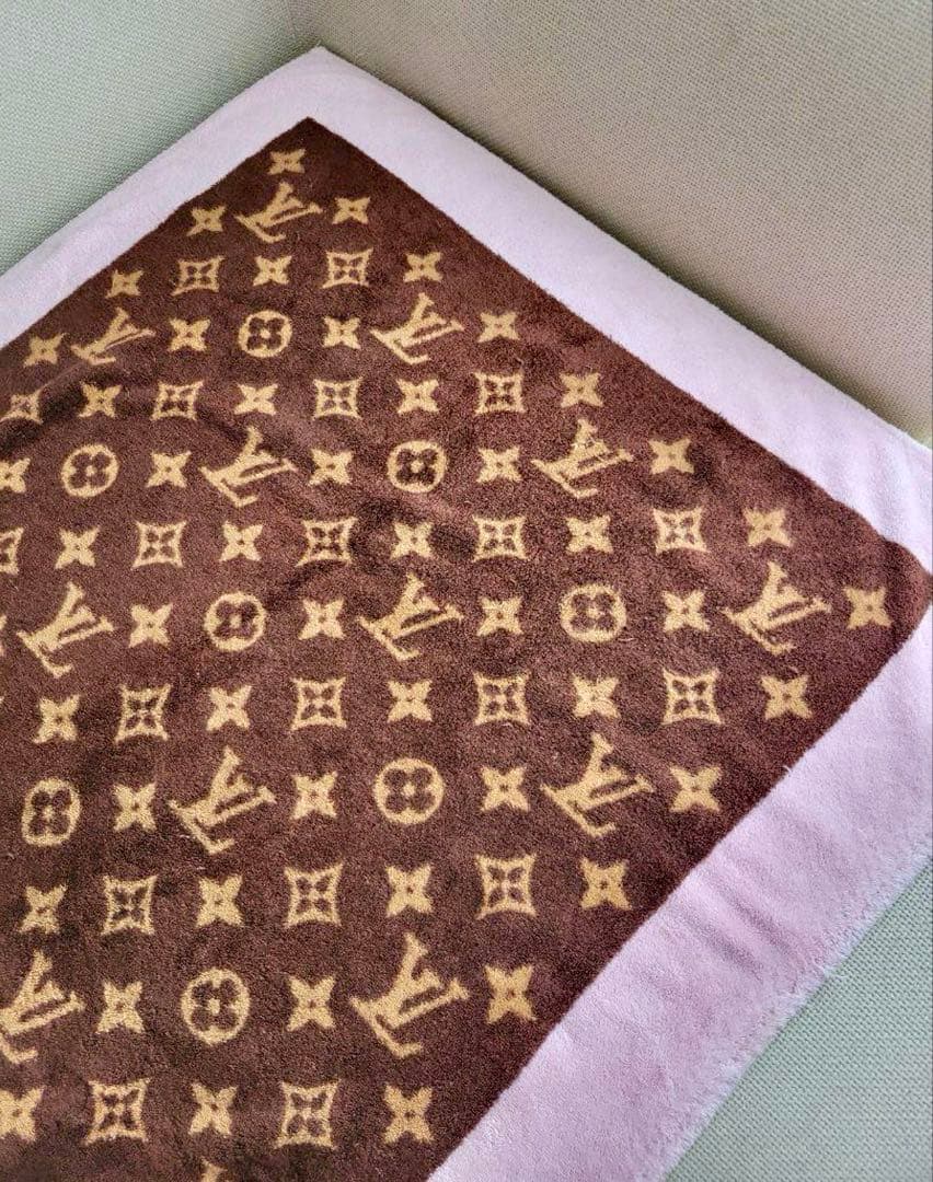 【美品未使用】LOUIS VUITTON ピンク　ビーチタオル　タオルケット
