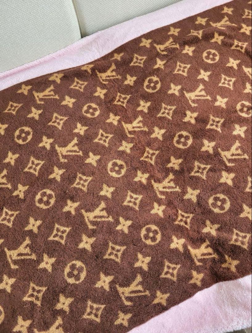 【美品未使用】LOUIS VUITTON ピンク　ビーチタオル　タオルケット