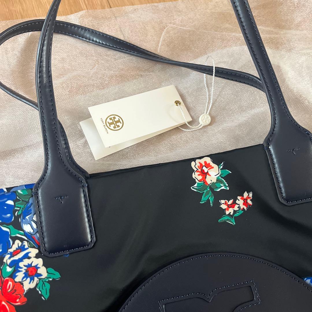 Tory Burch フラワープリント トートバッグ