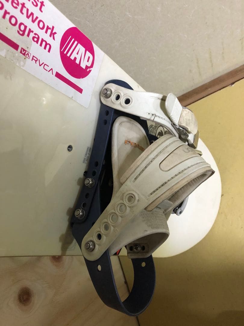 限界値引き　Burtonスノーボードビンディングセット