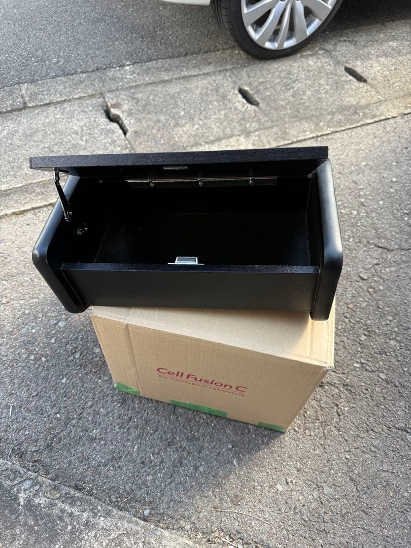 ハイエース用センターアンダーコンソールボックス