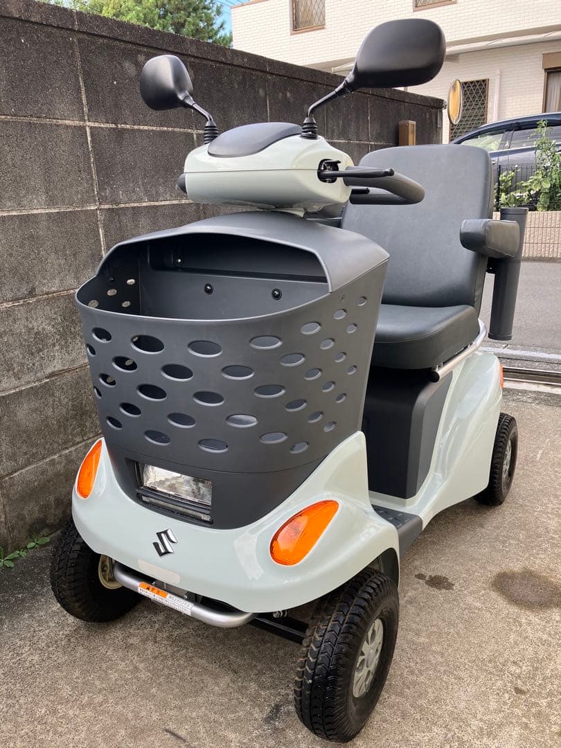 美品SUZUKI セニアカーET4Dブルー　鍵2本純正カバーステッキホルダー付き