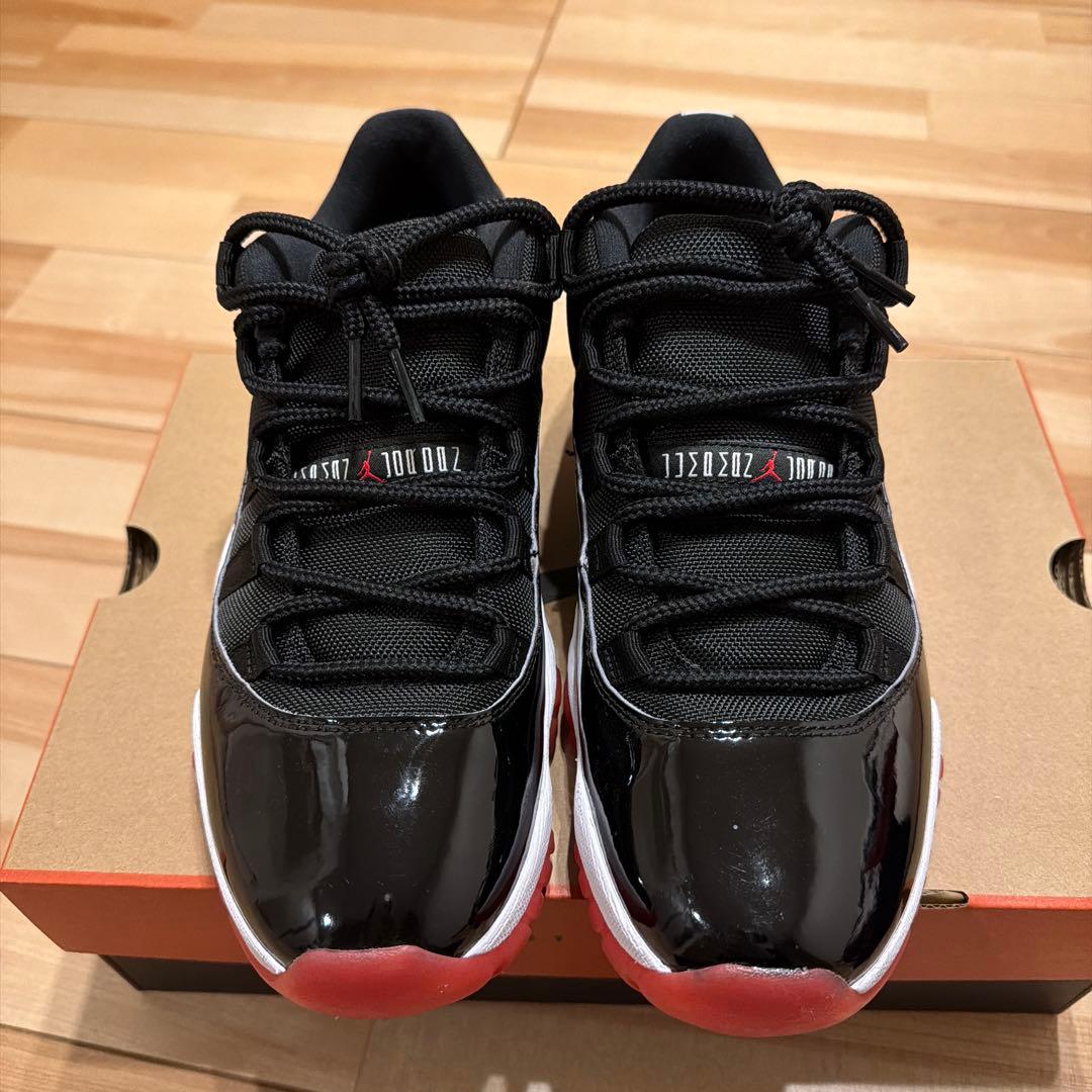 靴 Nike Air Jordan 11 Retro Low Bred (2025)