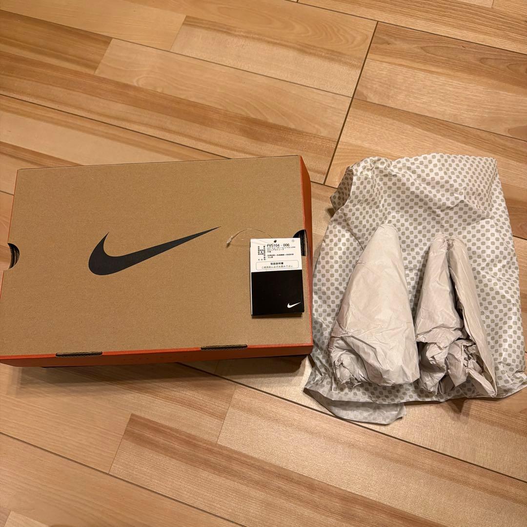 靴 Nike Air Jordan 11 Retro Low Bred (2025)
