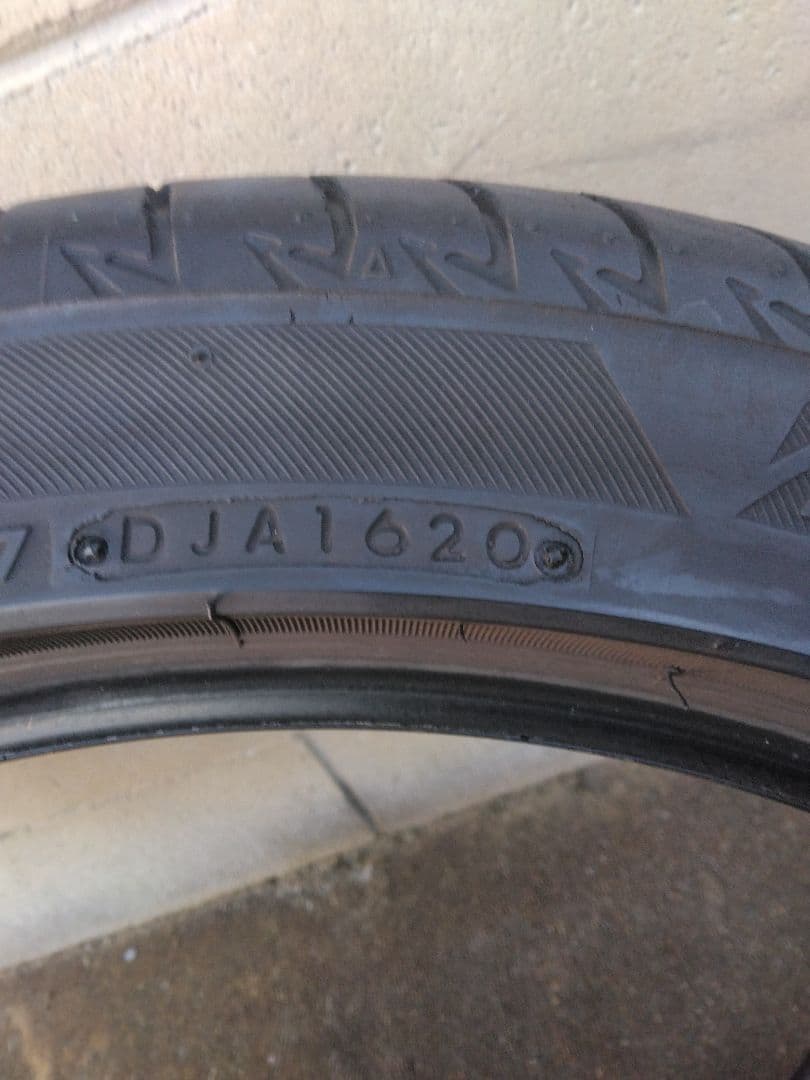 225/45R18 ブリヂストンレグノ　2020年製　4本中古セットリムガード付