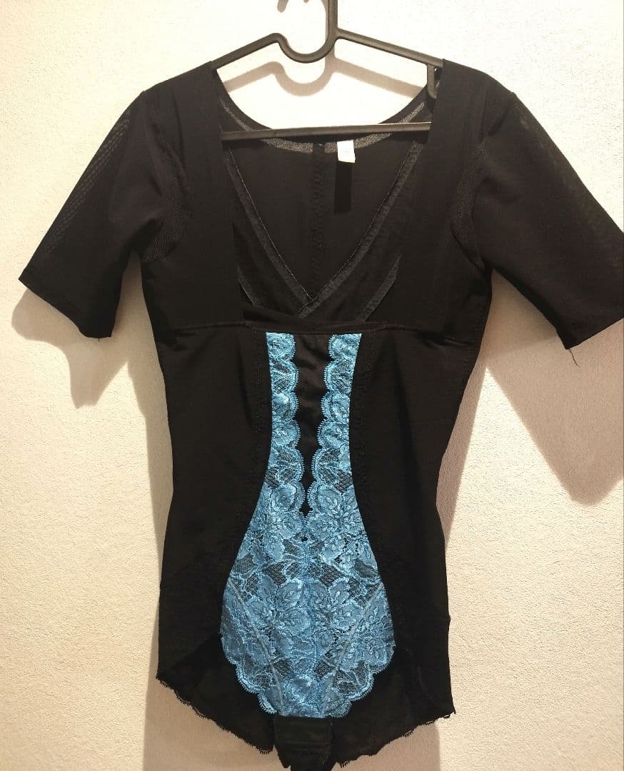 LALA Grant 袖付きボディスーツ 85LL