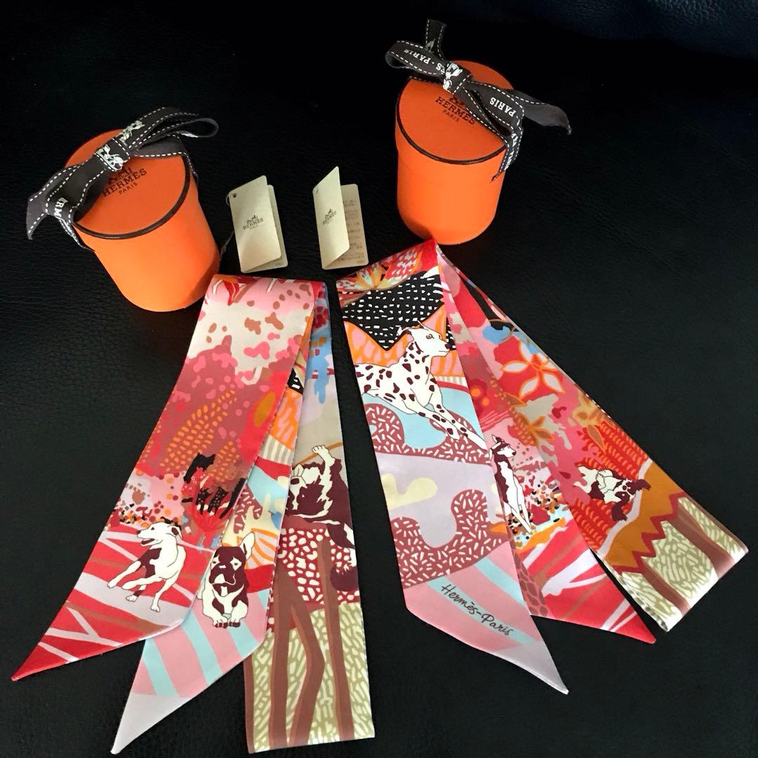 HERMES エルメス ツイリー 【EN LIBERTE ! 自由に！】 2本