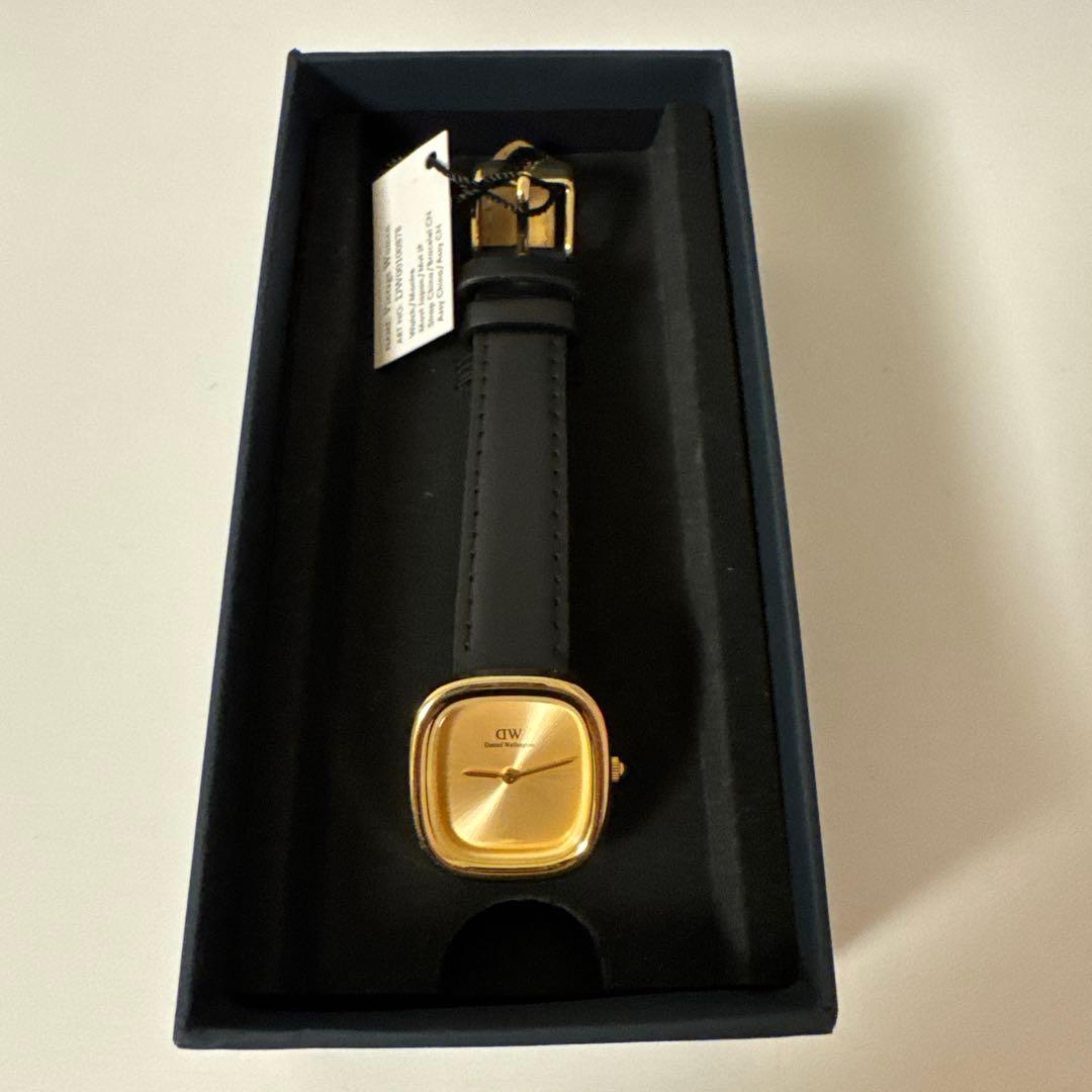 時計 DW Margot Sheffield Unitone Sunray Gold