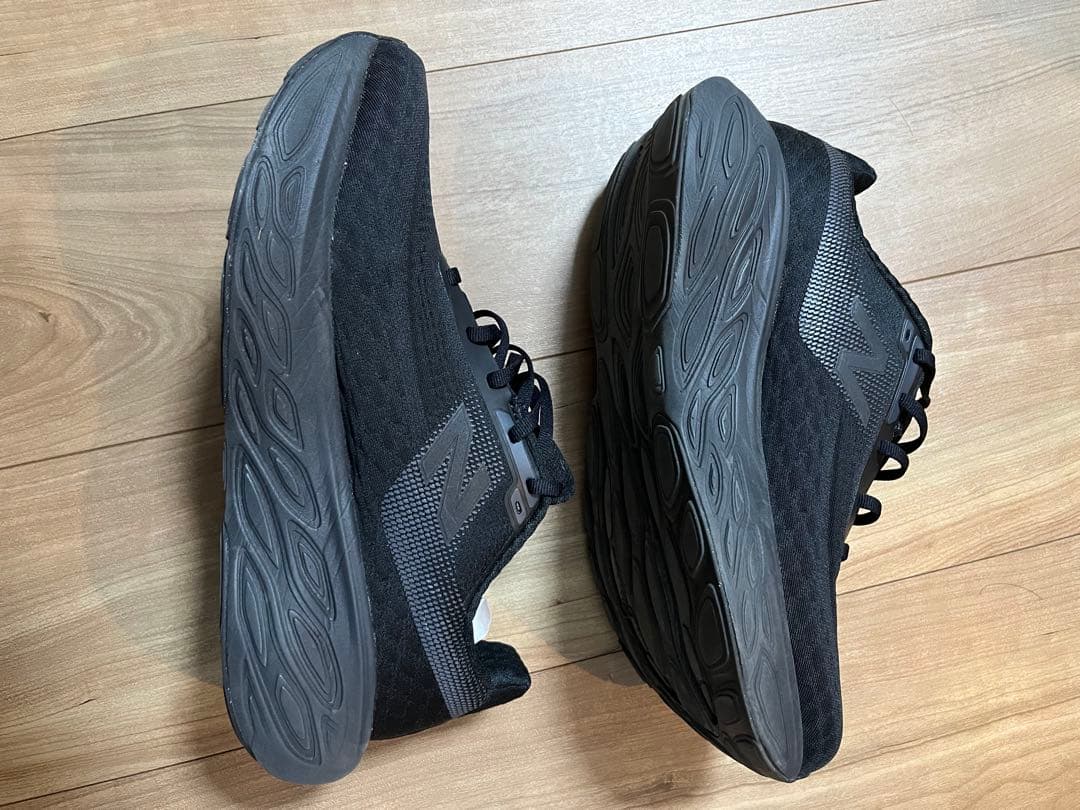 new balance　M1080K14 27.5㎝ 4E ニューバランス　黒