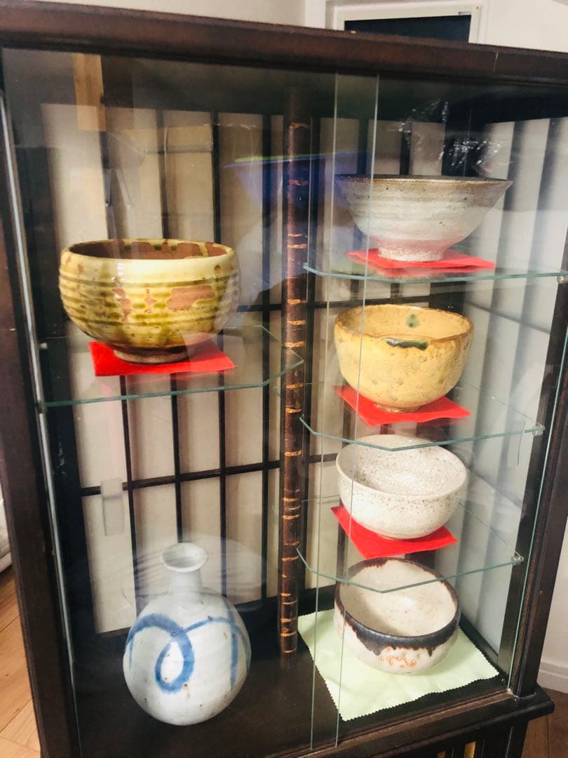 茶道を極める◼️蔵のお茶室に飾られていた、かなり可愛い抹茶専用の飾り棚、茶碗セット