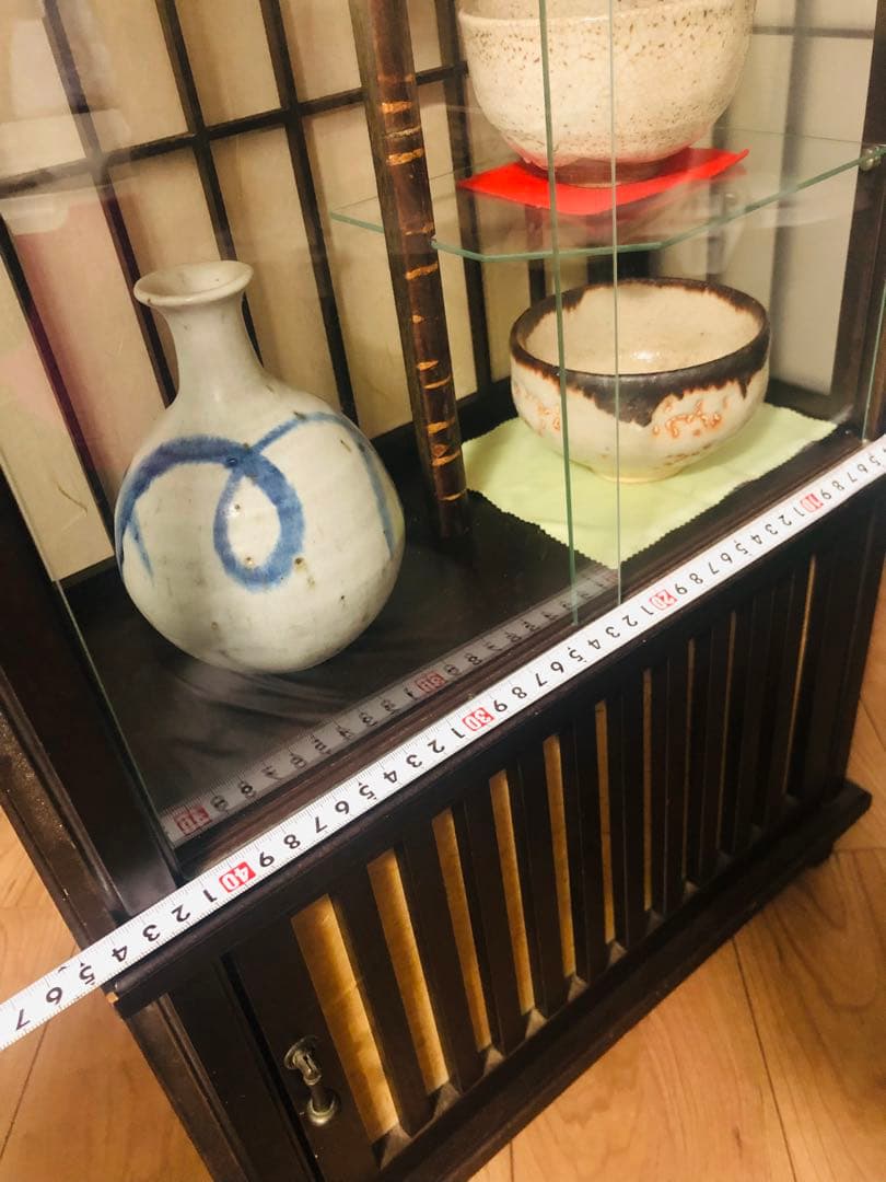 茶道を極める◼️蔵のお茶室に飾られていた、かなり可愛い抹茶専用の飾り棚、茶碗セット