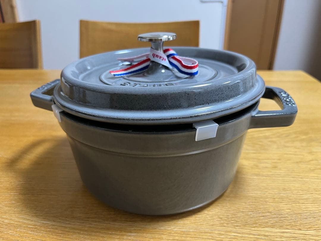 新品 ストウブ ピコ・ココット ラウンド 20cm グレー staub 両手鍋