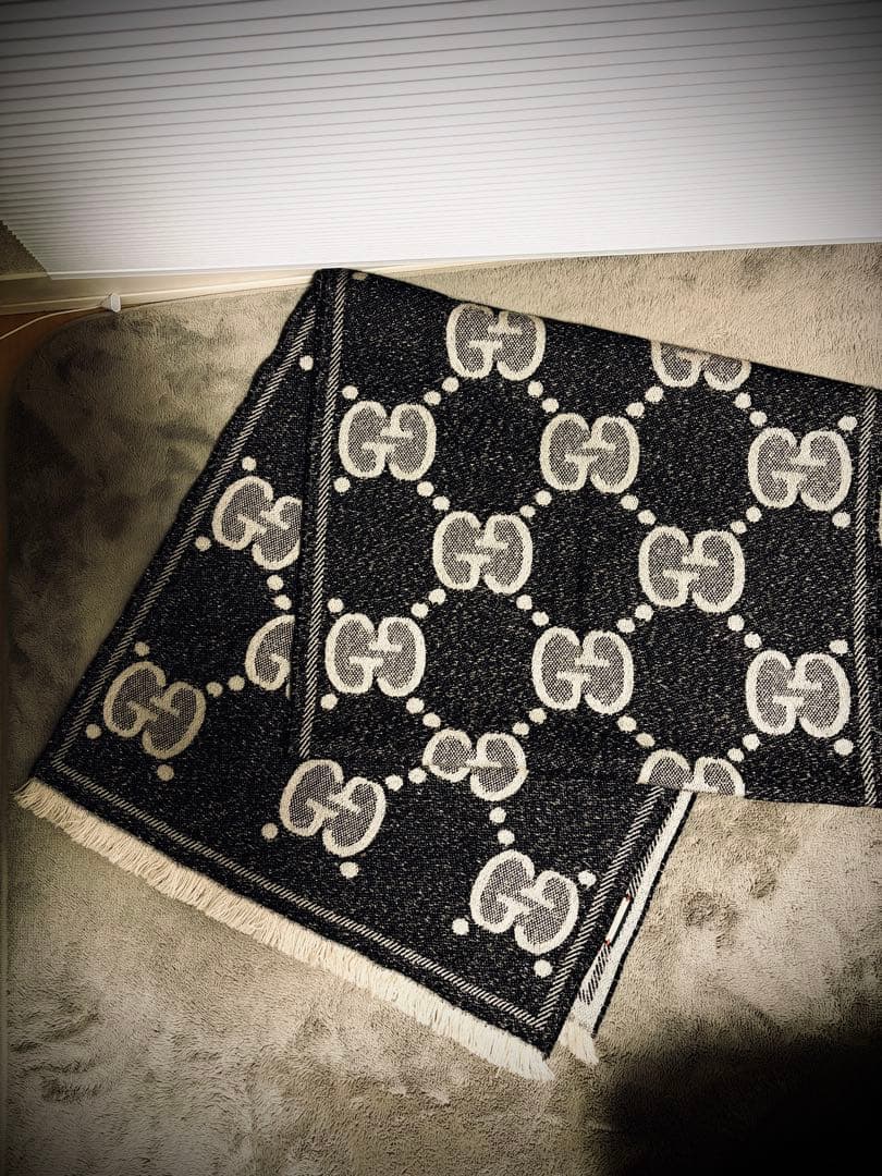 GUCCI マフラー GG ロゴ　ジャガード　メタリック　ウール　リバーシブル