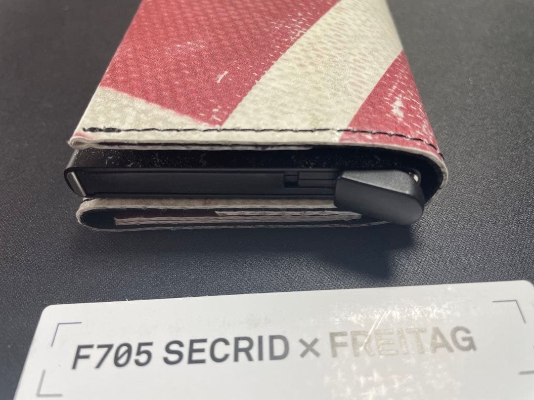 小物 SECRID X FREITAG CARDPROTECTOR WALLET