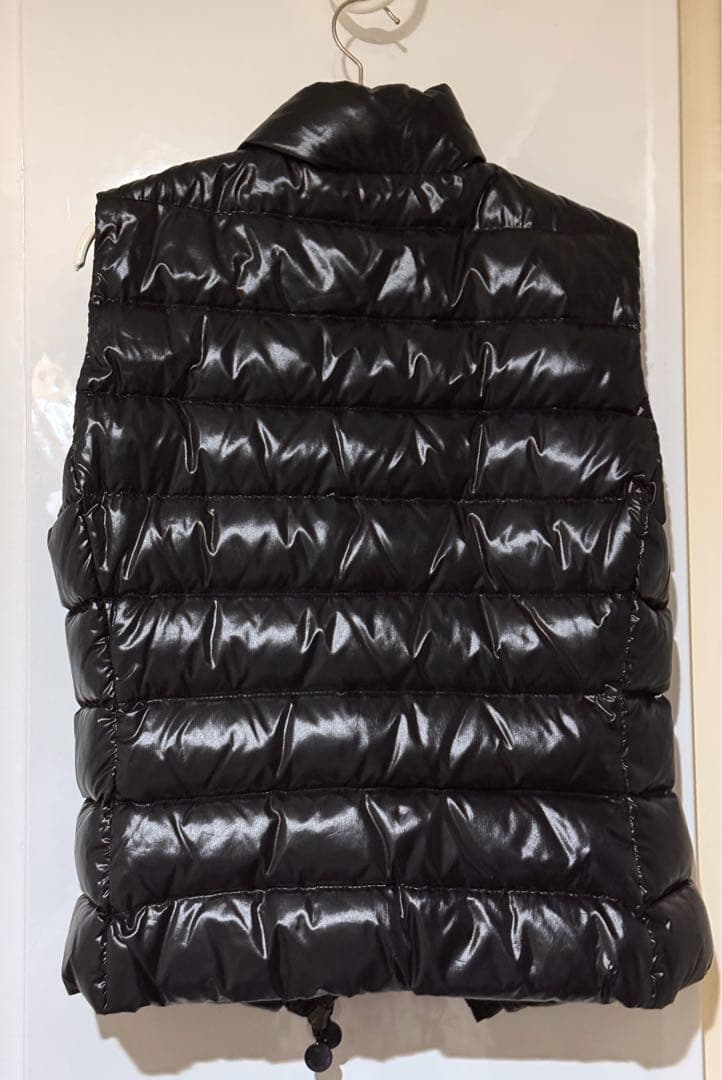 モンクレールダウンベストブラック0サイズ美品です