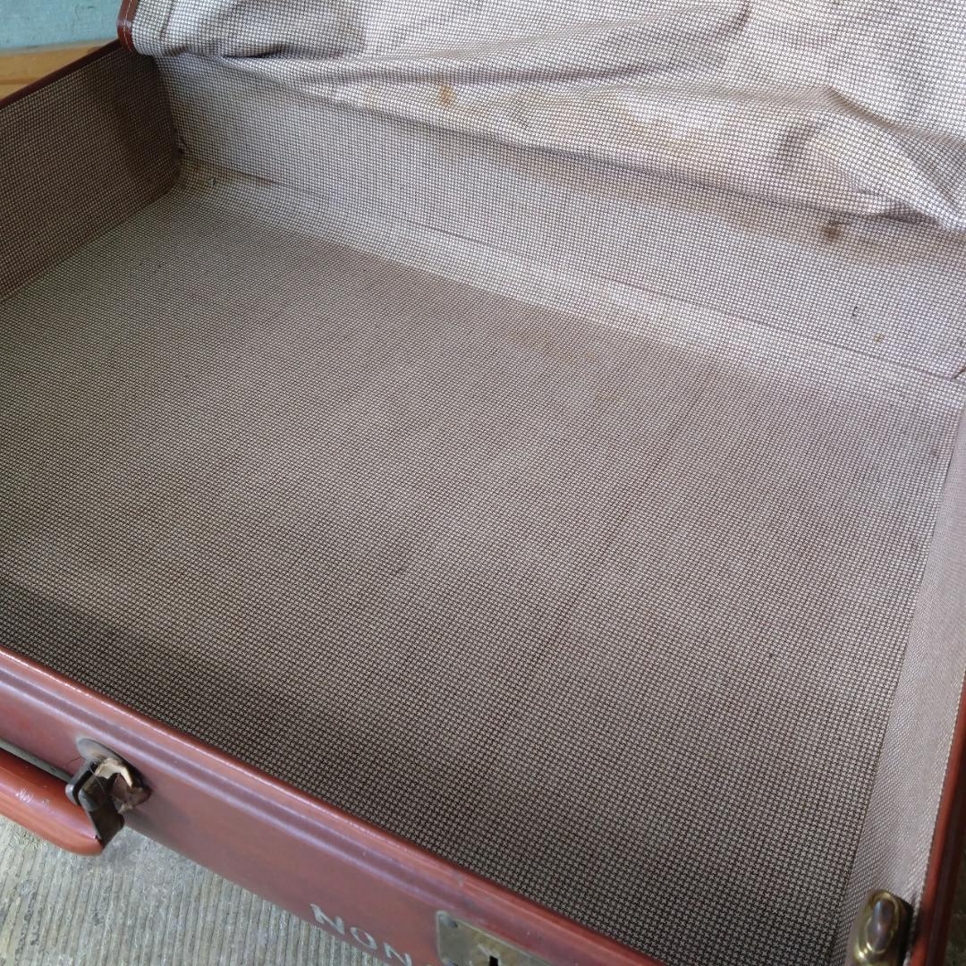 古いトランク　古道具