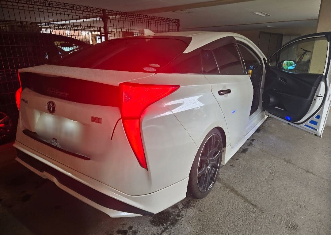 VALENTI ヴァレンティ 50プリウス前期 テールランプ