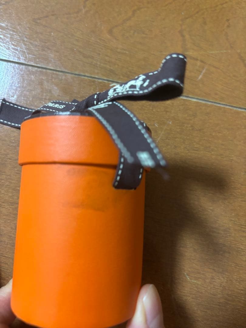 Hermès シルクスカーフ 赤/白/茶色