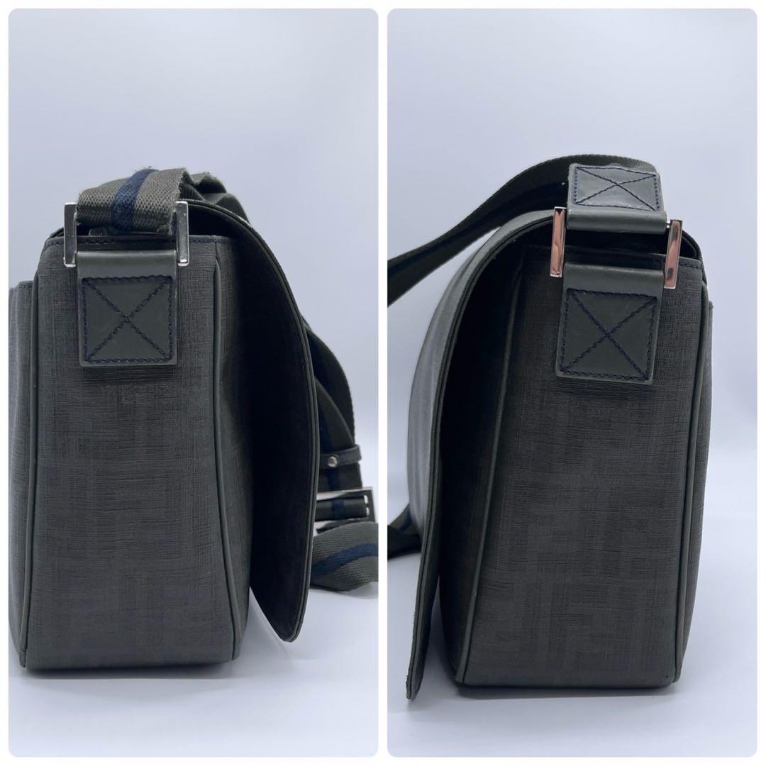 FENDI フェンディ ズッカ ショルダーバッグ メッセンジャーバッグ PVC