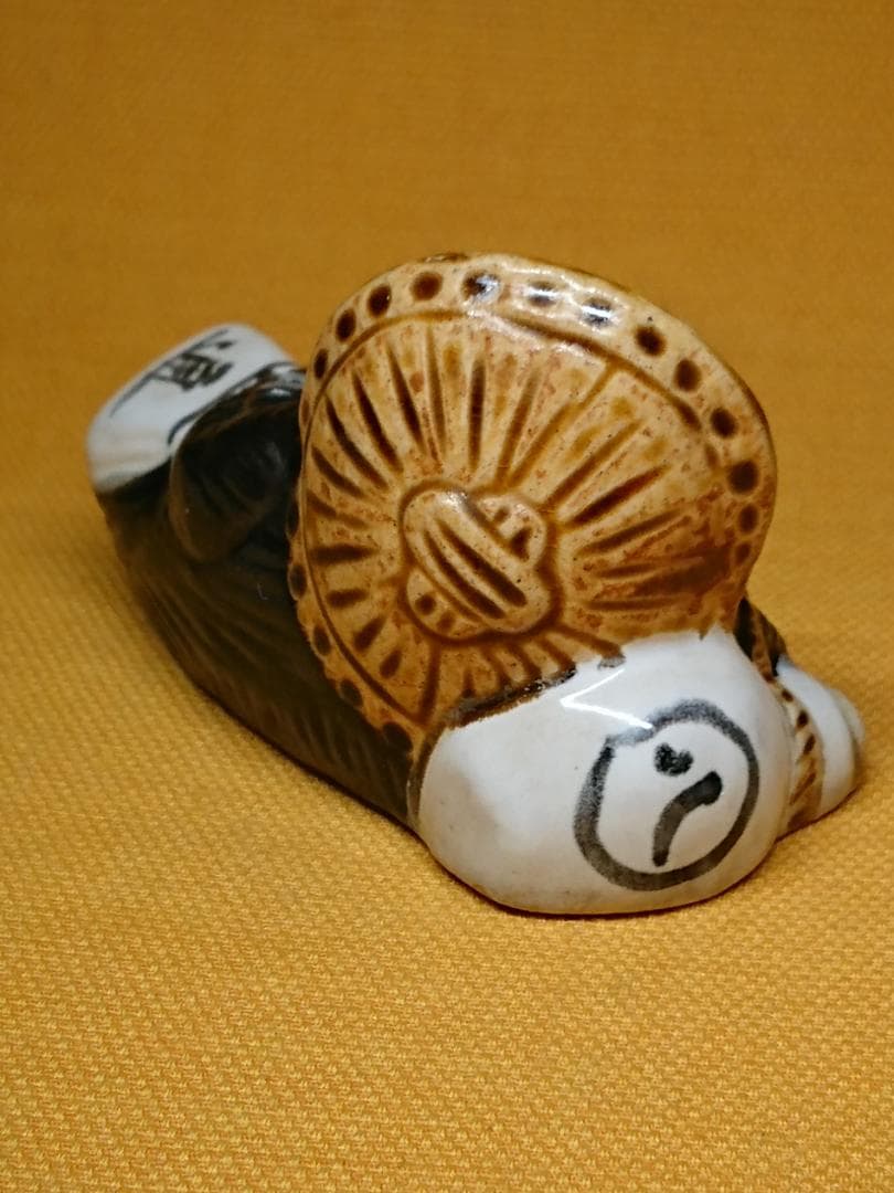 人形　たぬき　狸　陶器　オブジェ　置物　インテリア　工芸品　美術品　A1112