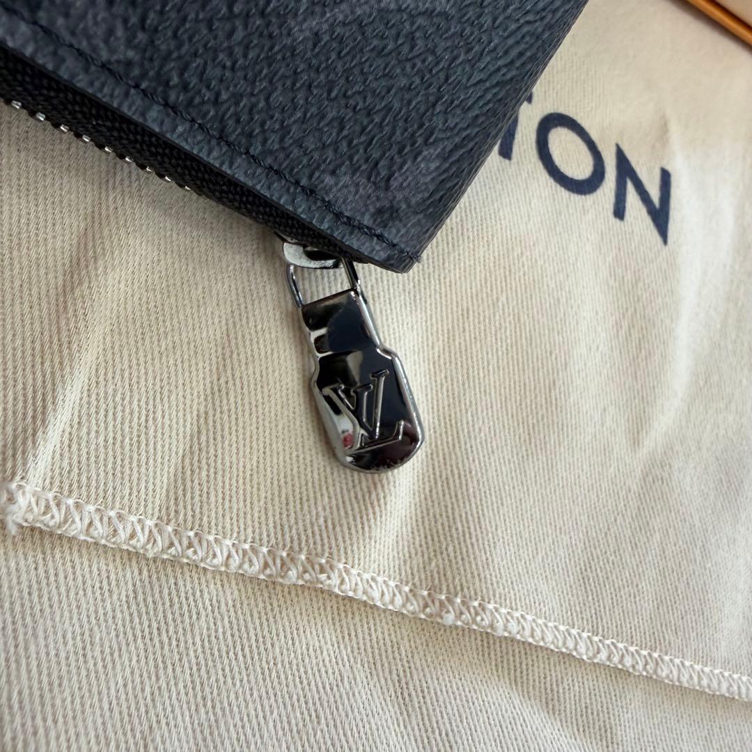 ルイ・ヴィトン　長財布　エクリプス　LV ラウンドファスナー
