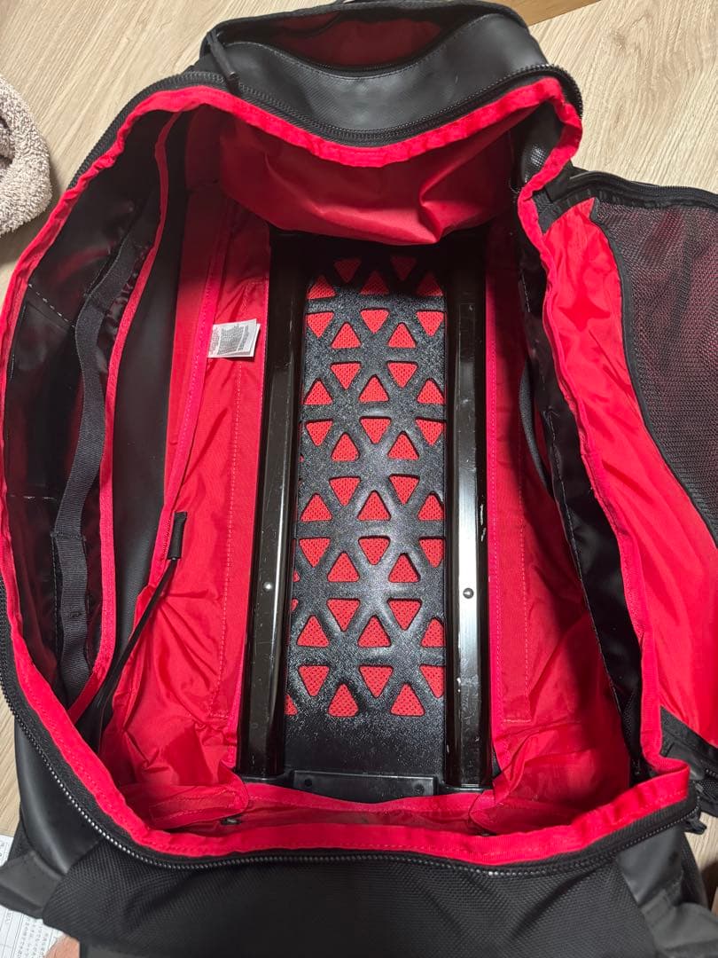 THE NORTH FACE ROLLING THUNDER キャリーケース