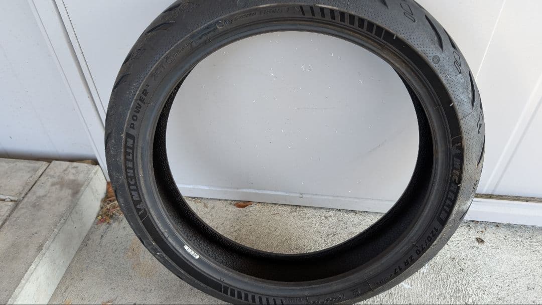 9部山 MICHELIN POWER5 2CT 120/70 ZR 17