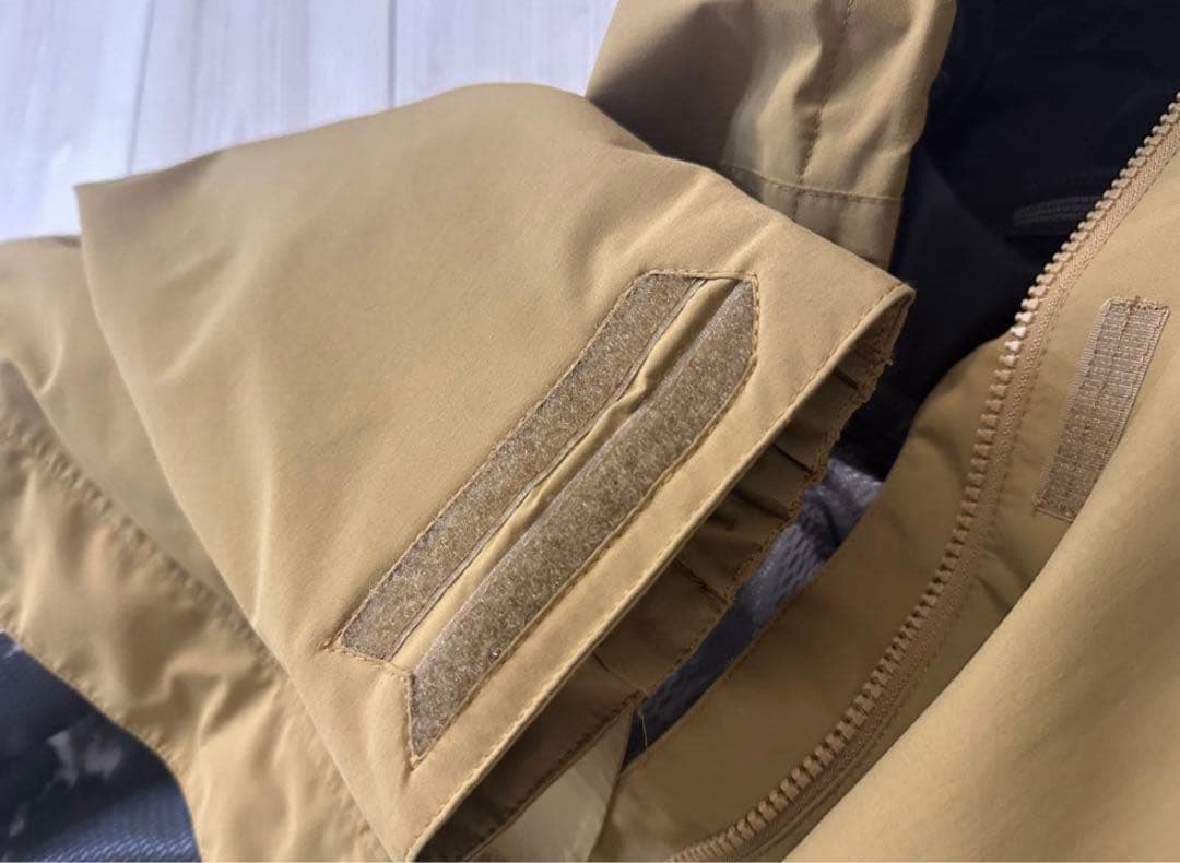 VOLCOM GORE-TEX フード付きジャケット