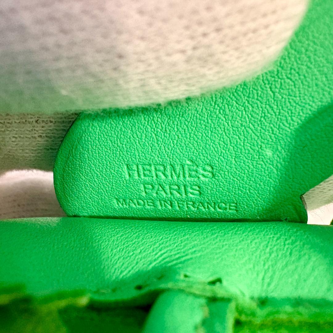 HERMES　エルメス　ペガサスPM　チャーム　キーホルダー　緑　グリーン