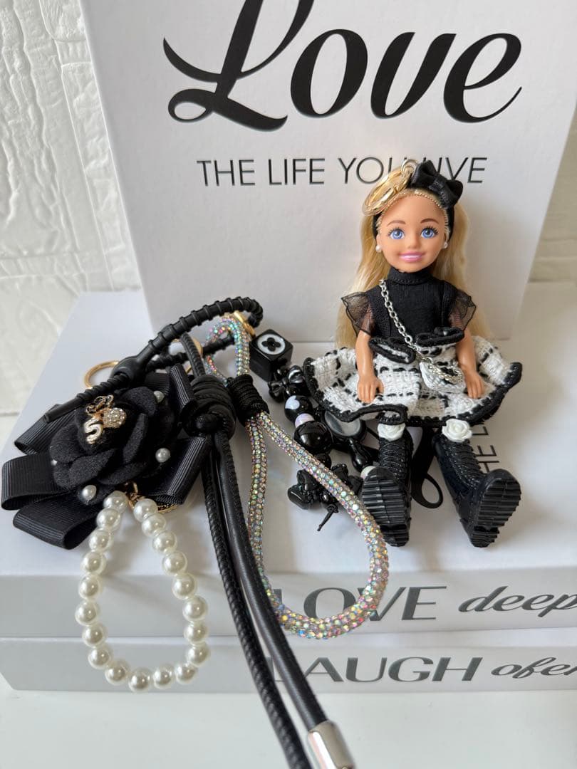 Barbie チャーム　ドールチャーム　バービーキーホルダー　チェルシー人形