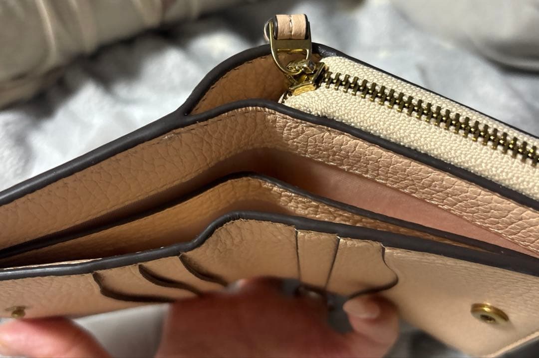 最終値下❣️Tory Burch トリーバーチ 二つ折り財布 コンパクトウォレット