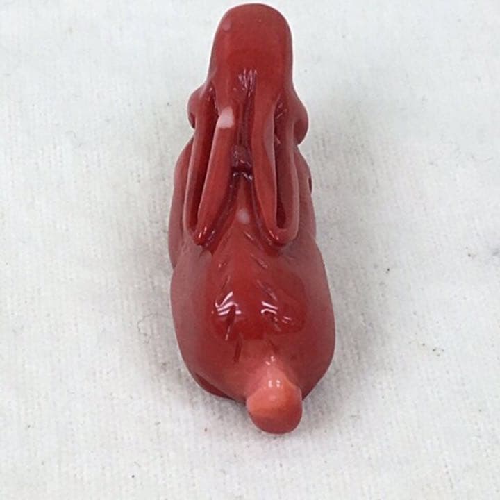 正規品 天然山珊瑚 ウサギ 置物 送料込み