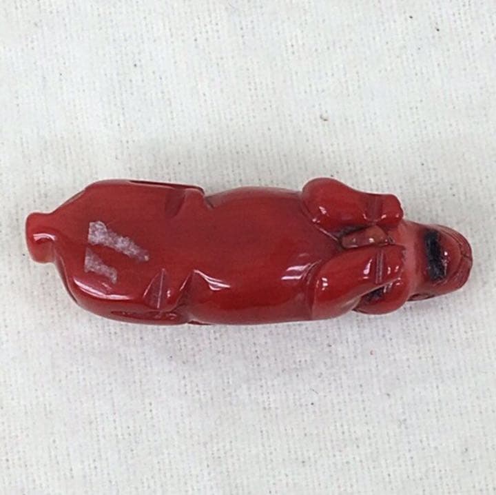 正規品 天然山珊瑚 ウサギ 置物 送料込み