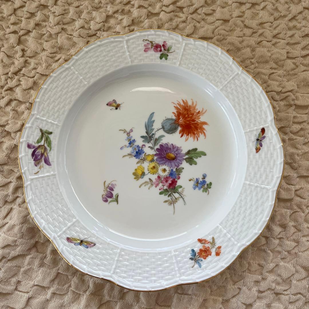 オールドマイセン 6つ花と蝶々　レリーフ
