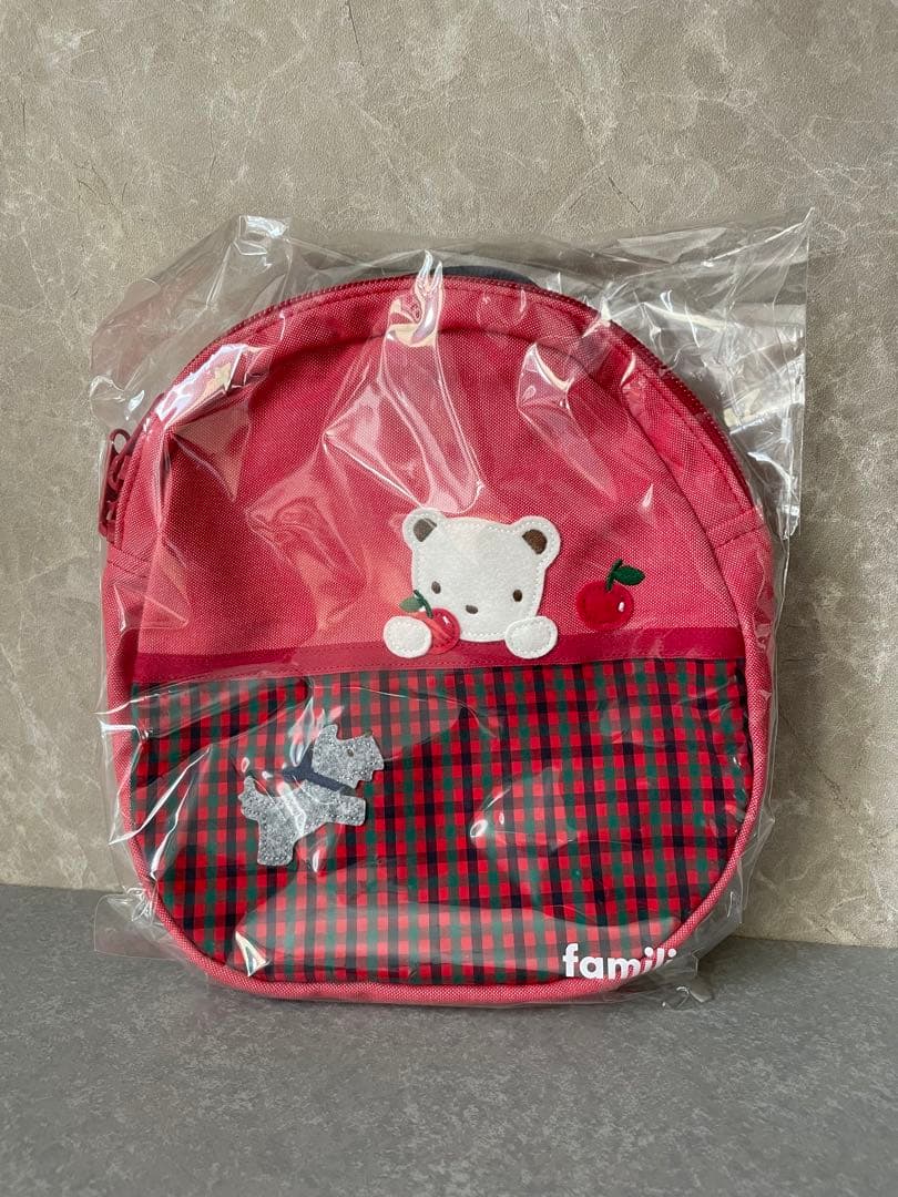 正規品・新品未使用　familiar リュック 子供用　赤