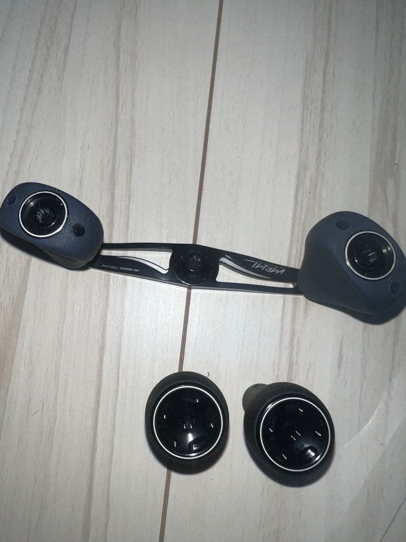 バリアル100 ブラック　フラットノブ＆純正ノブ　シマノ左巻きナット付き