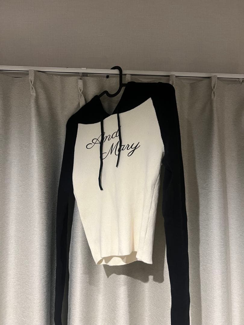 トップス Letter mary logo tops
